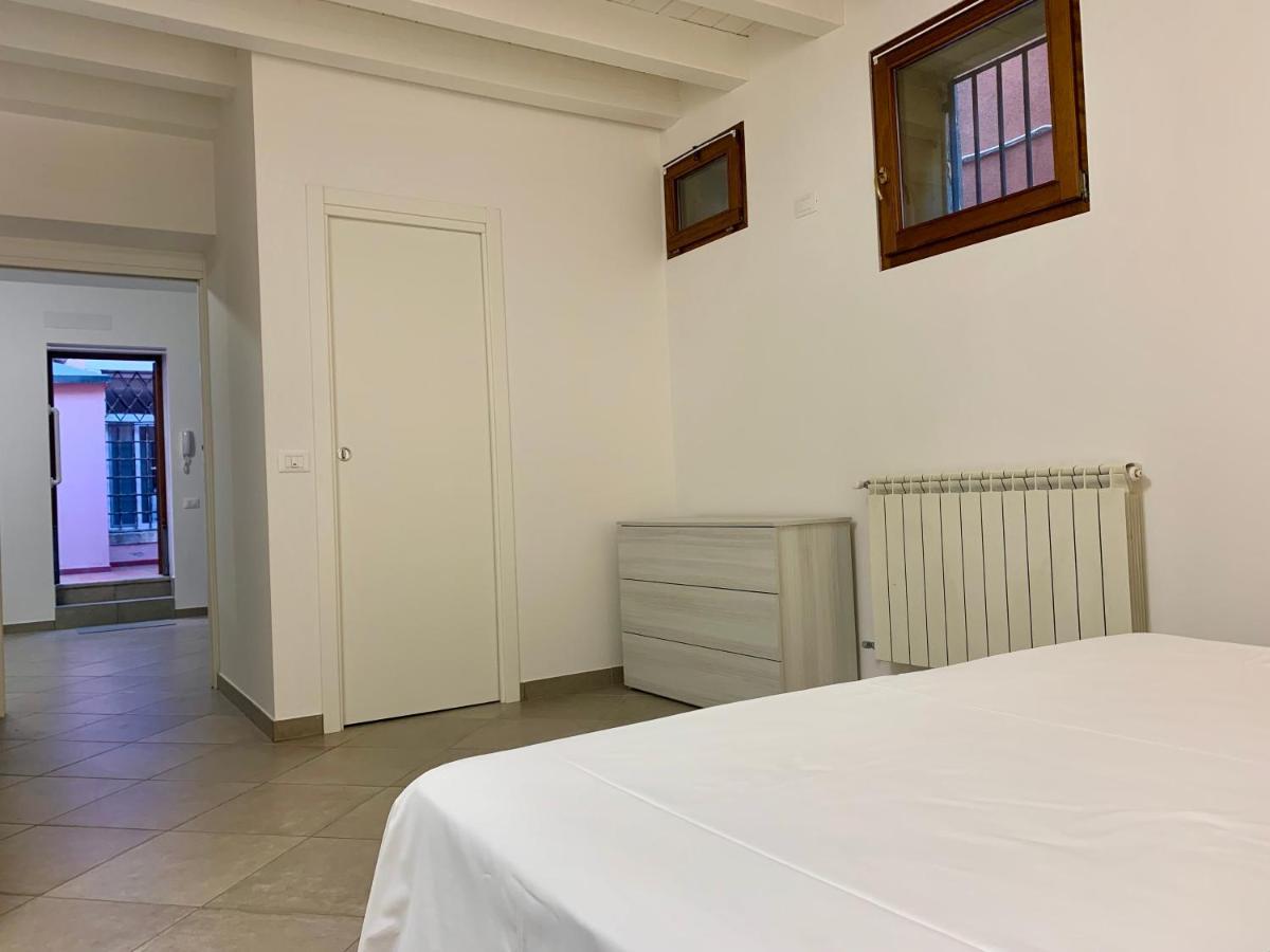 Central Home Chioggia In The Historic Center Buitenkant foto